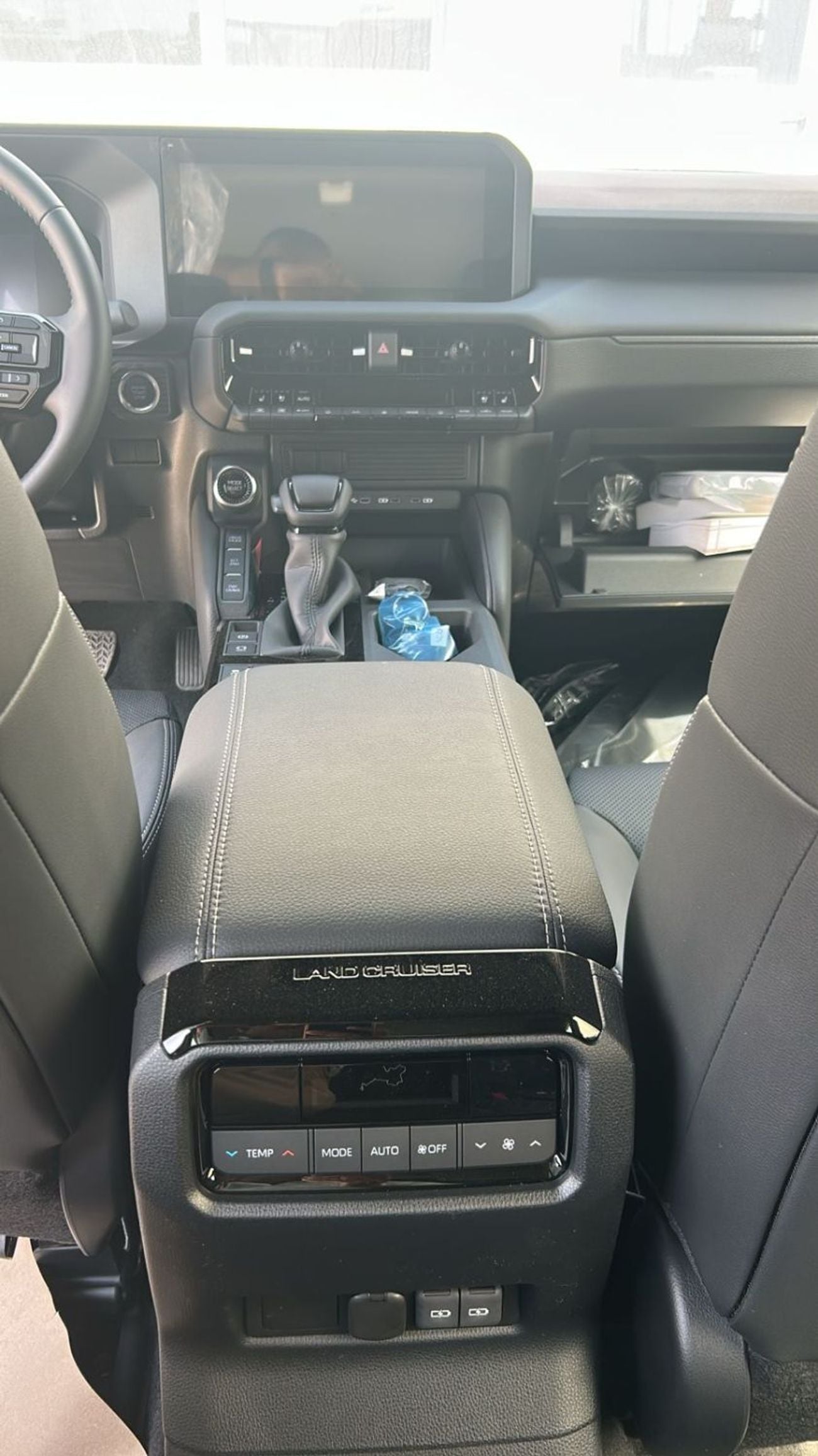 تويوتا برادو 2025 Toyota Prado All-Rounder 7-Seater 2.4L 4-Cyl Turbo Petrol A/T 4WD Export Only