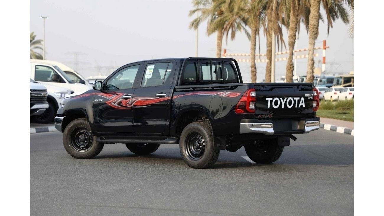 Toyota Hilux 2023 Toyota Hilux 4x4 DC 2.8 SR5 - Black inside black | Export Only