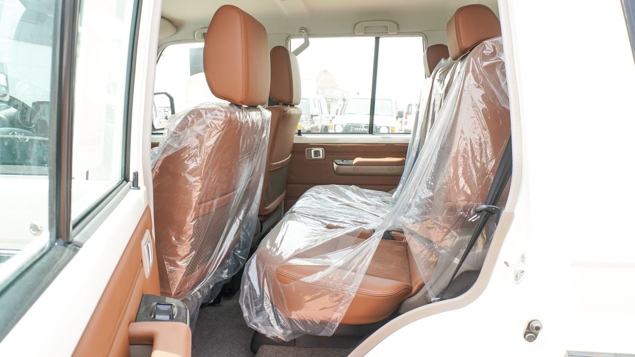 Toyota Land Cruiser 70 LX 4.0L V6 A/T