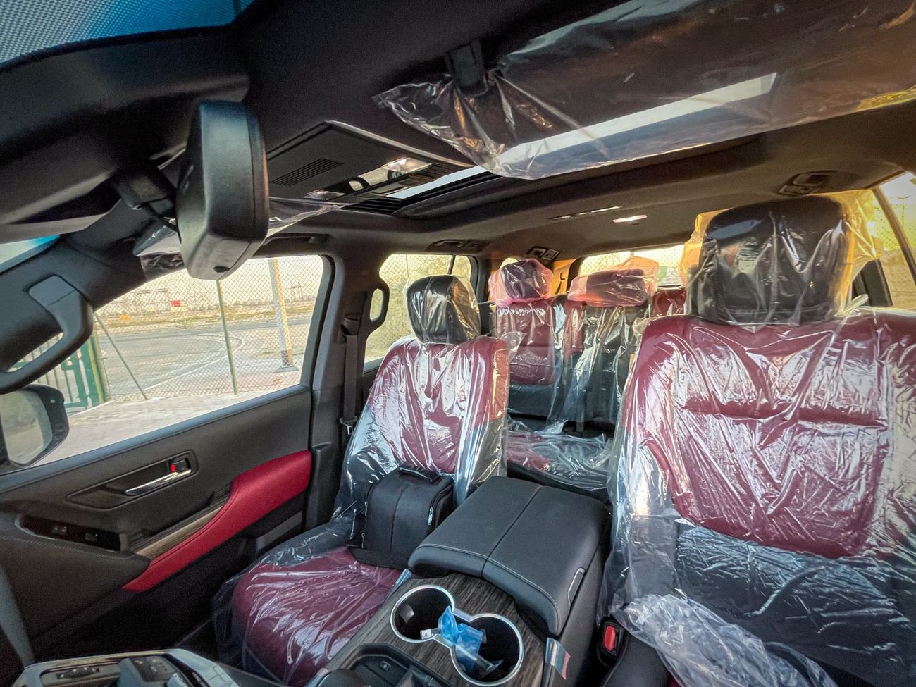 تويوتا لاند كروزر 3.3L DIESEL VXR FULL OPTION WITH RADAR