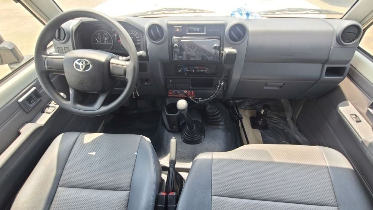 Toyota Land Cruiser 70 HT S- DLX 2026 TOYOTA LC78 2.8L DSL MT HIGHROOF AMBULANCE HT