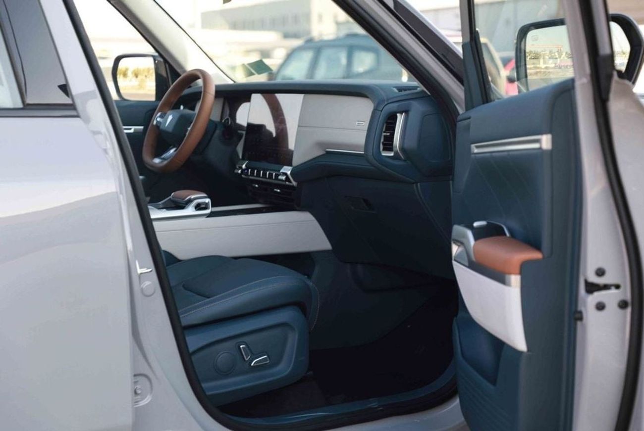 تشنجان ديبال جي 318 2024 Changan Deepal G318 Comfort - Plug-in Hybrid - Grey inside Blue