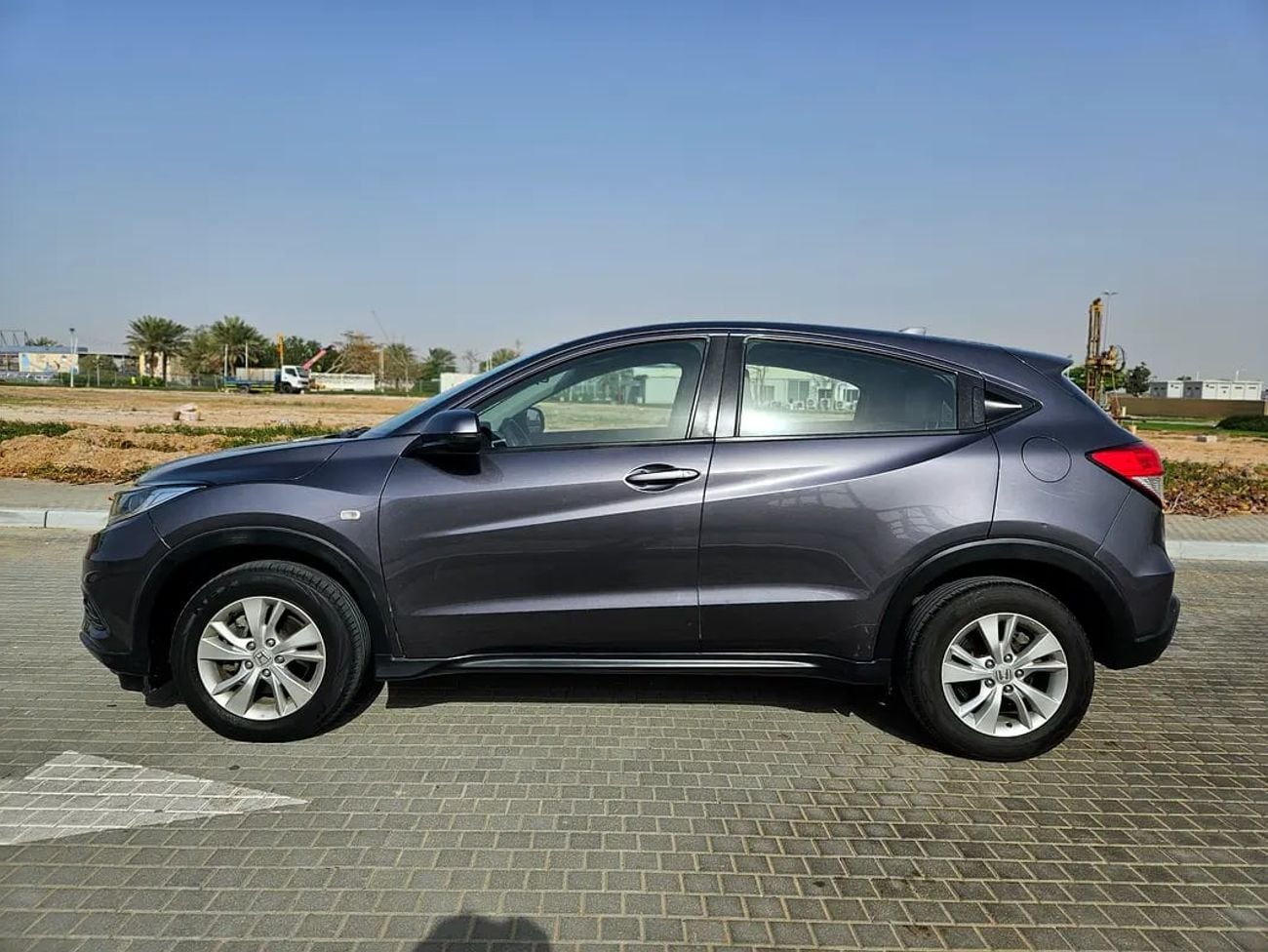هوندا HRV EX GCC Specs - Mid Option Compact Family SUV Single Owned