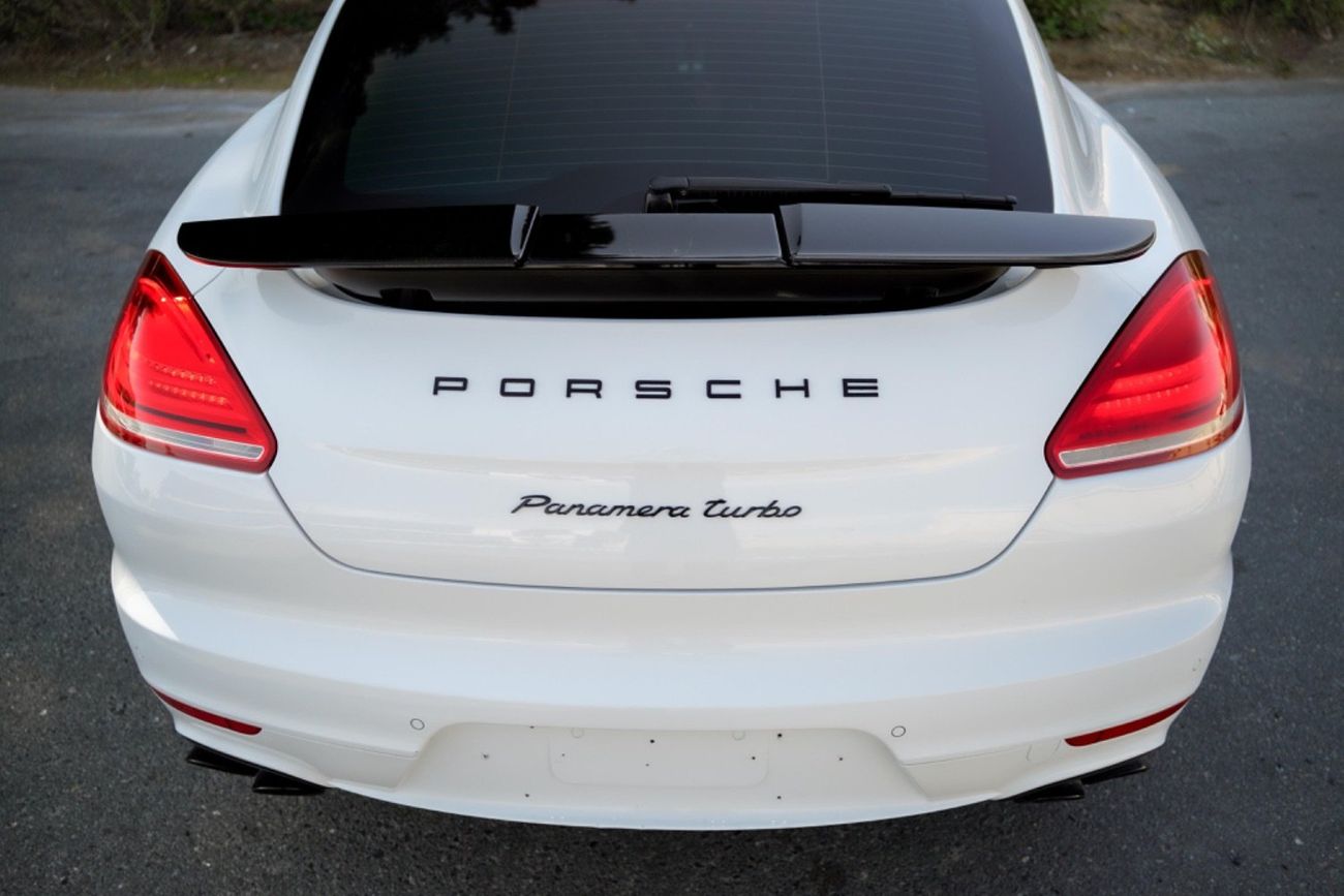 بورش باناميرا Turbo 4.8L (493 HP)