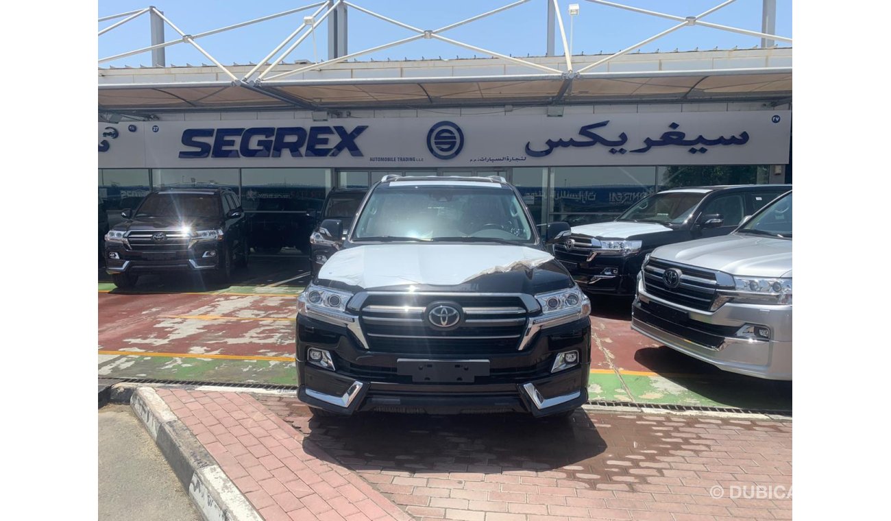 Toyota Land Cruiser 2020YM 5.7L VXR Grand Touring Sport Luxury-A/T,Colors Available-ألوان مختلفة