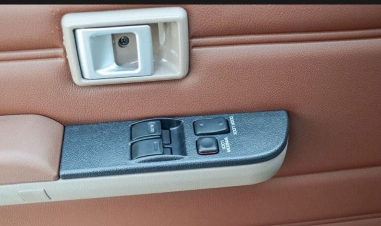 تويوتا لاند كروزر بيك آب 2.8L DIESEL SINGLE CAB, 4WD, AUTOMATIC, FULL OPTION, 2024