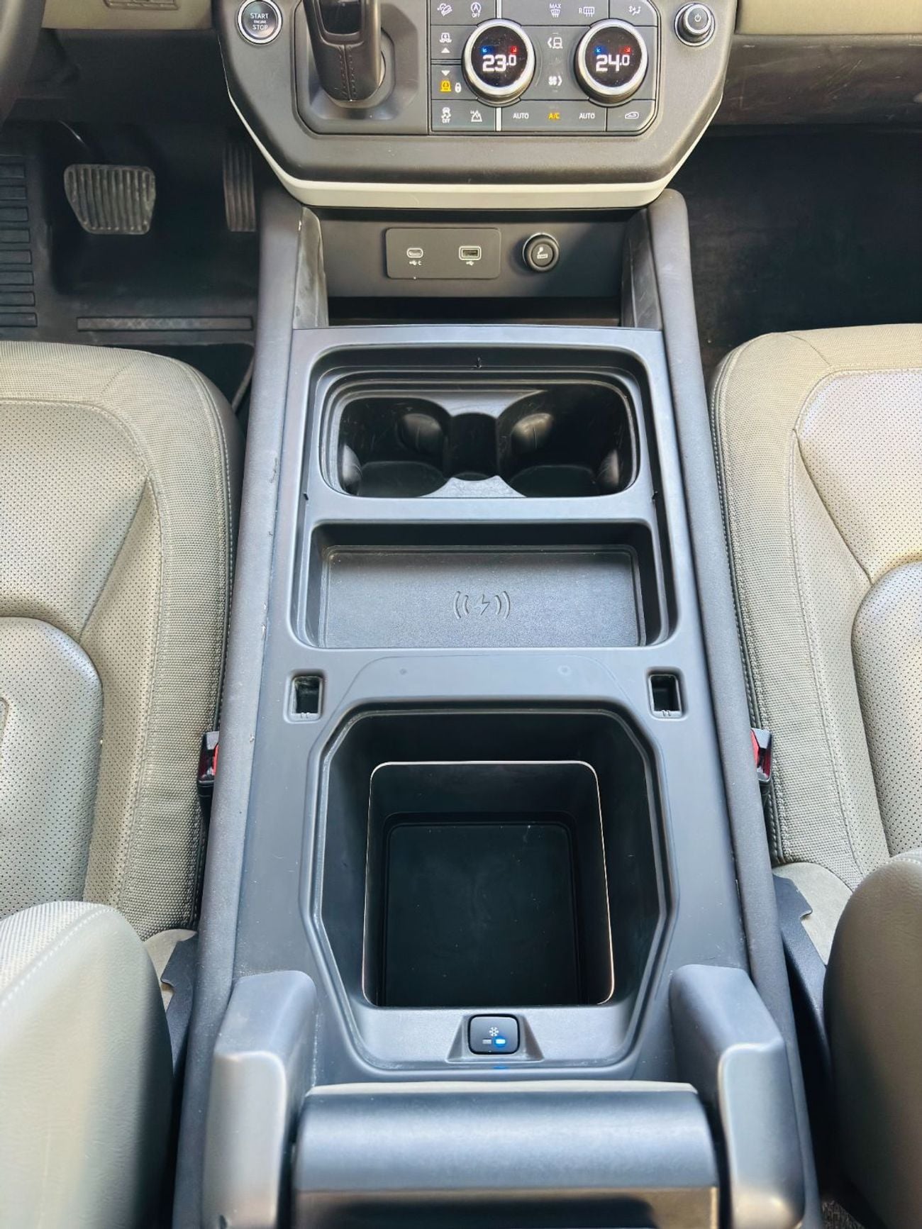لاند روفر ديفندر P300 110 2.0L (5 Seater)