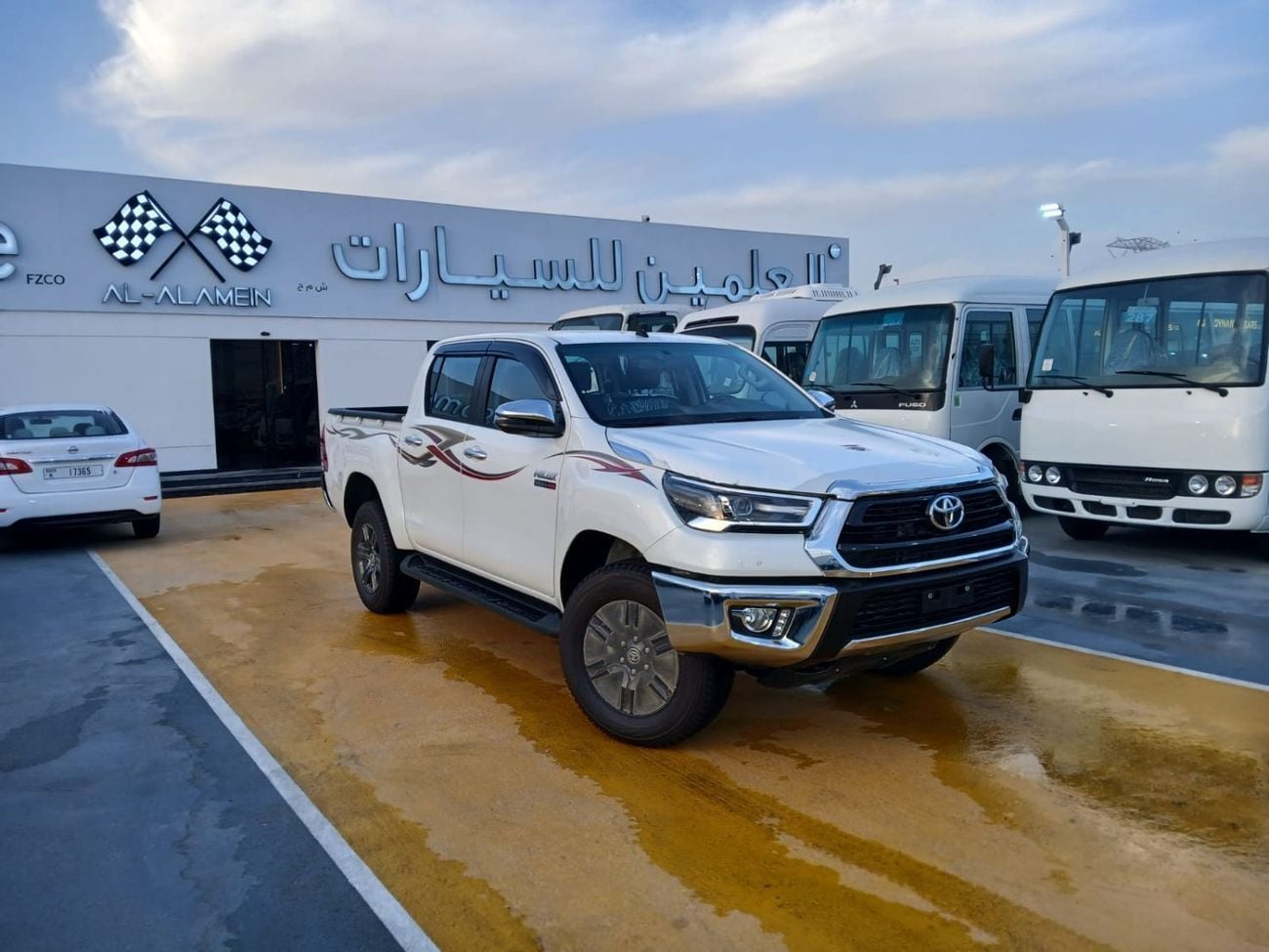 Toyota Hilux GLX 2026 Toyota Hilux 2.8 Diesel - Yemeni Specifications