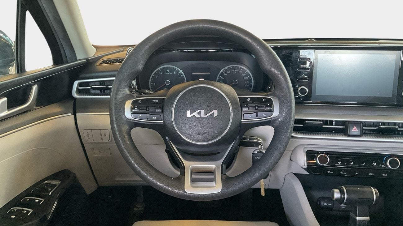 كيا K5 2.0 LX 2WD AUTO | شامل الضمان | 0 ﺪﻔﻋﺓ ﺃﻮﻟﻯ