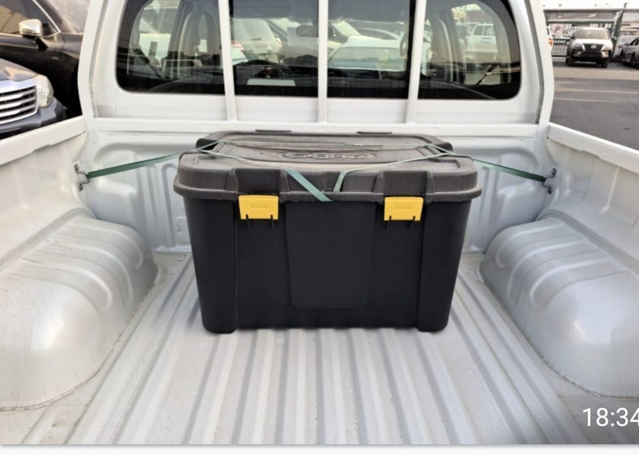 Toyota Hilux Toyota Hilux pickup double cabin manual gear diesel 2.8L wide body  mid option