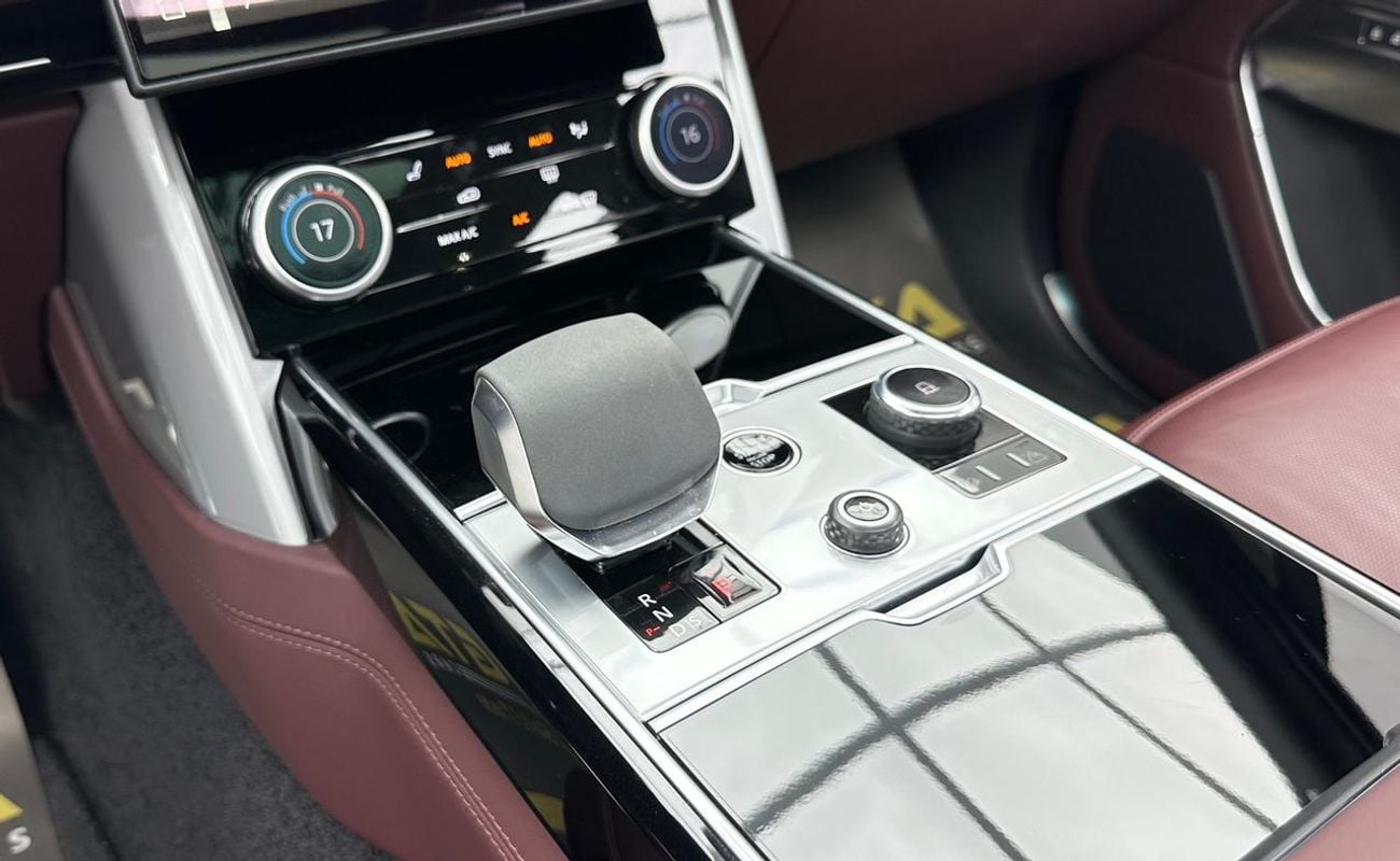 لاند روفر رينج روفر 2023 Range Rover Vogue HSE P530, 2028 Land Rover Warranty + Service Contract, Full Service History,