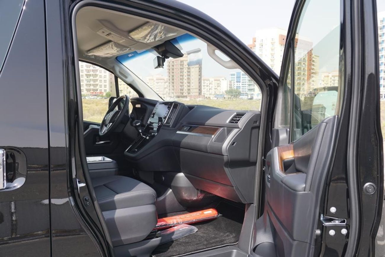 Toyota Granvia 3.5L PETROL V6 AUTOMATIC TRANSMISSION WITH RADAR CRUISE CONTROL  ( FOR RE-EXPORT ONLY )