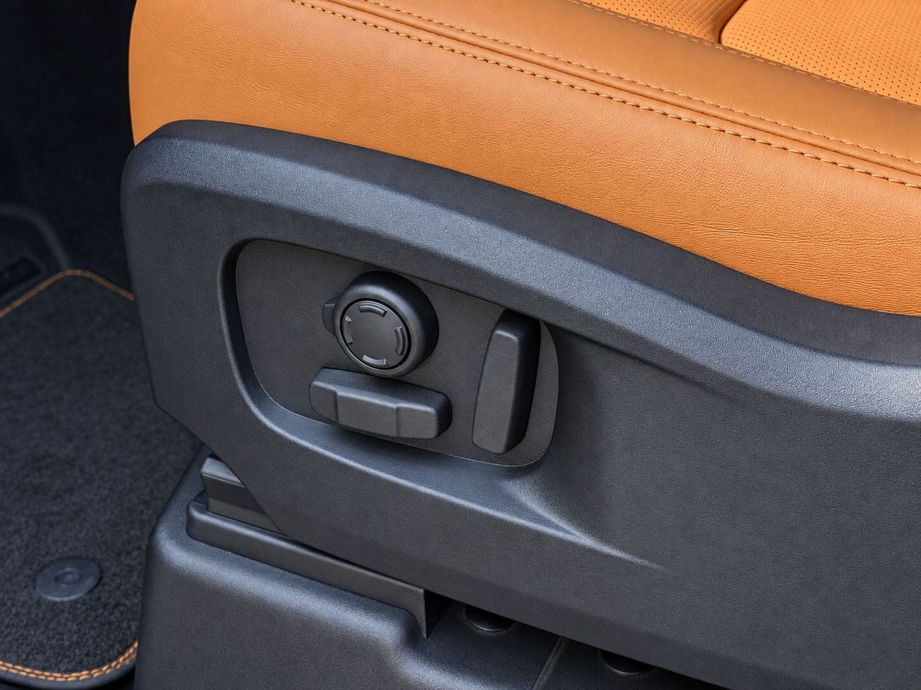 لاند روفر ديفندر 90 X-DYNAMIC HSE P400