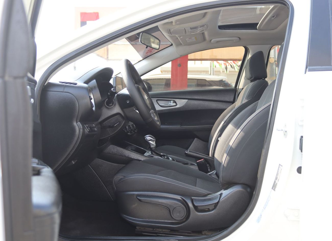 كيا سيراتو كيا سيراتو - 2019 - خليجى   - بدون حوادث - فتحة سقف - محرك 1.6L - بحاله ممتازه