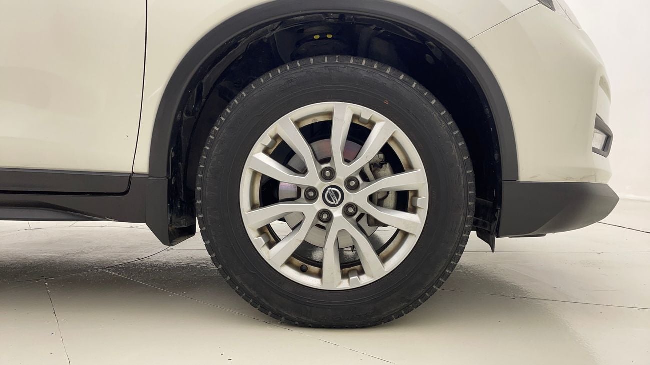 نيسان إكس تريل S 4WD 2.5 | بدون دفعة مقدمة | اختبار القيادة في المنزل