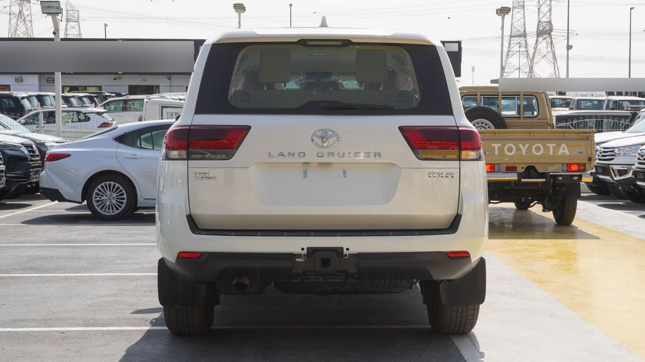 Toyota Land Cruiser GXR Twin Turbo 3.5 L