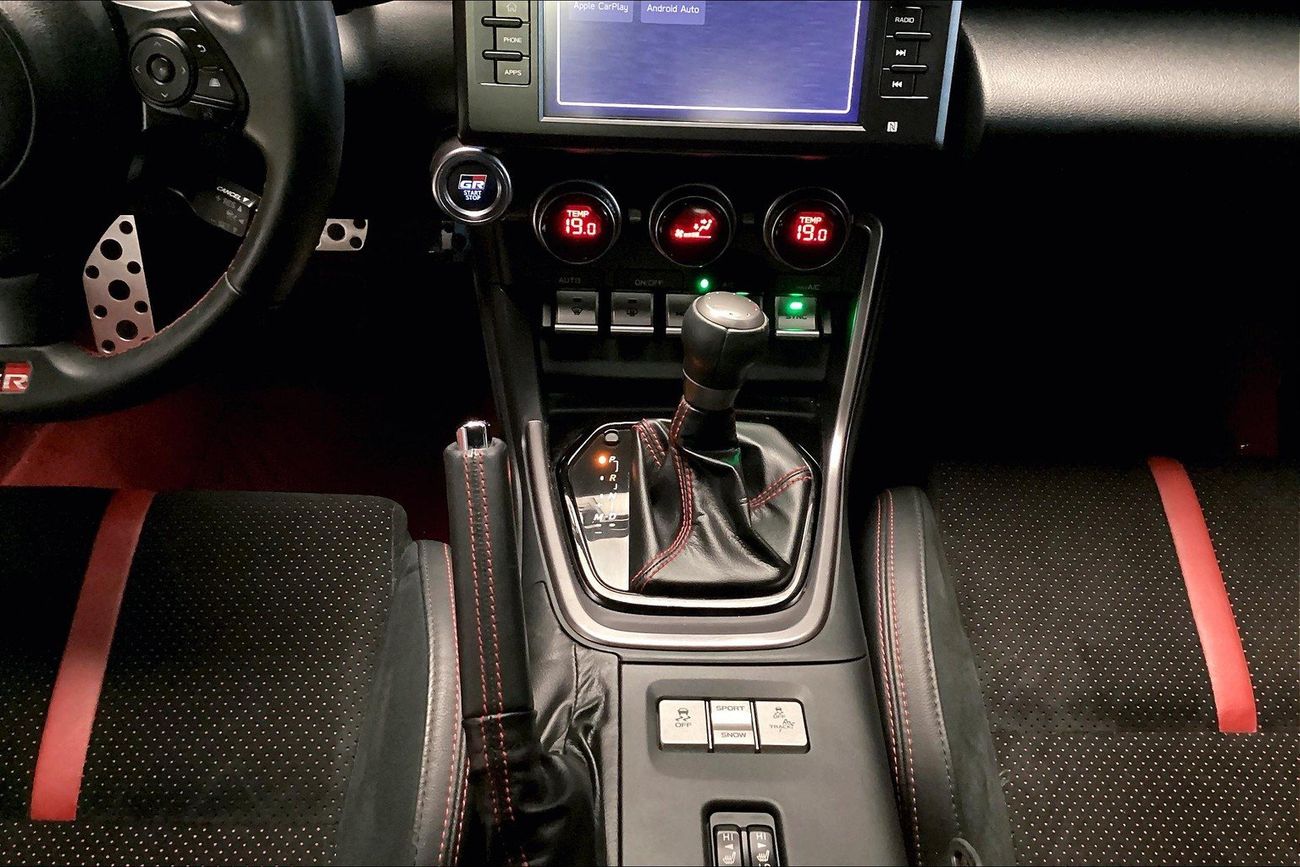 Toyota 86 GR (Brembo) | National Day Celebration | Guaranteed Warranty | 0 Down Payment