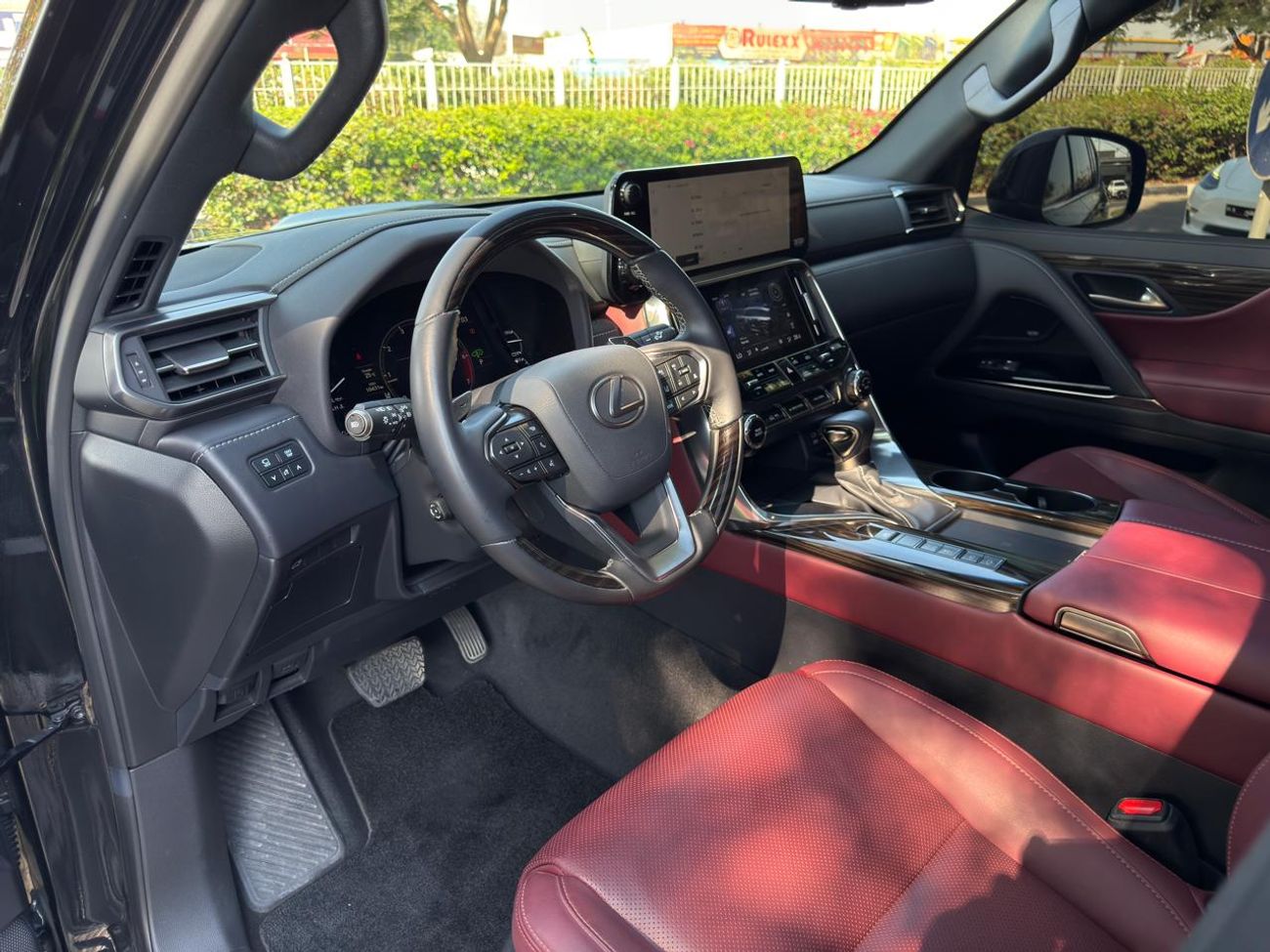 لكزس LX 600 Signature 3.5L ( CYL)