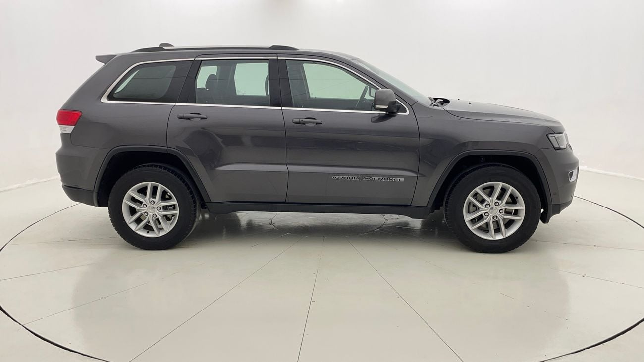 Jeep Grand Cherokee LAREDO 3.6 | Zero Down Payment | Home Test Drive