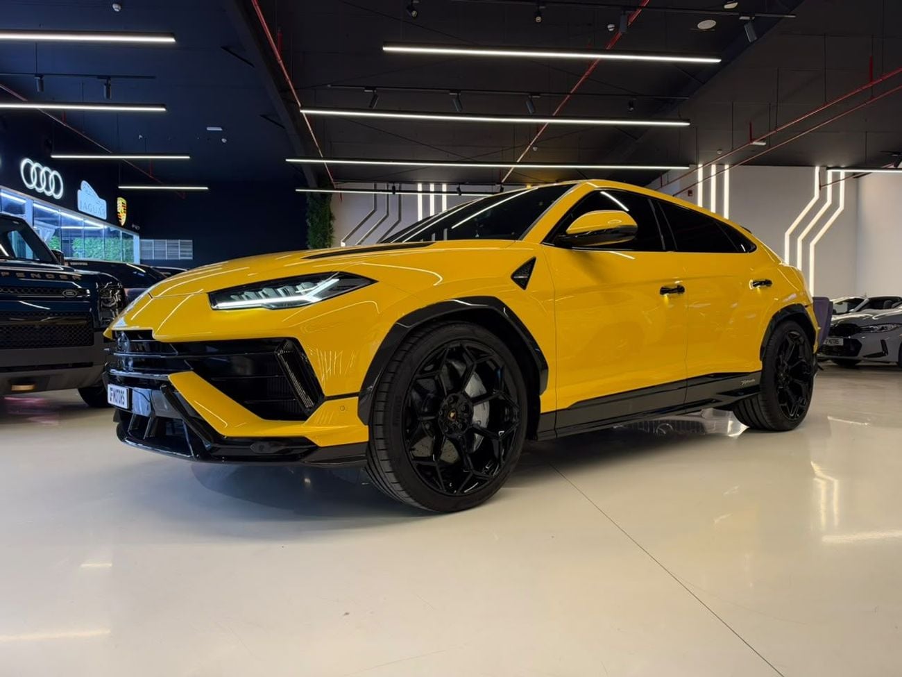 لامبورغيني اوروس PERFORMANTE لامبورغيني أوروس بيرفورمانس 2025 - ضمان كامل لمدة سنتين - بحالة جديدة تماماً