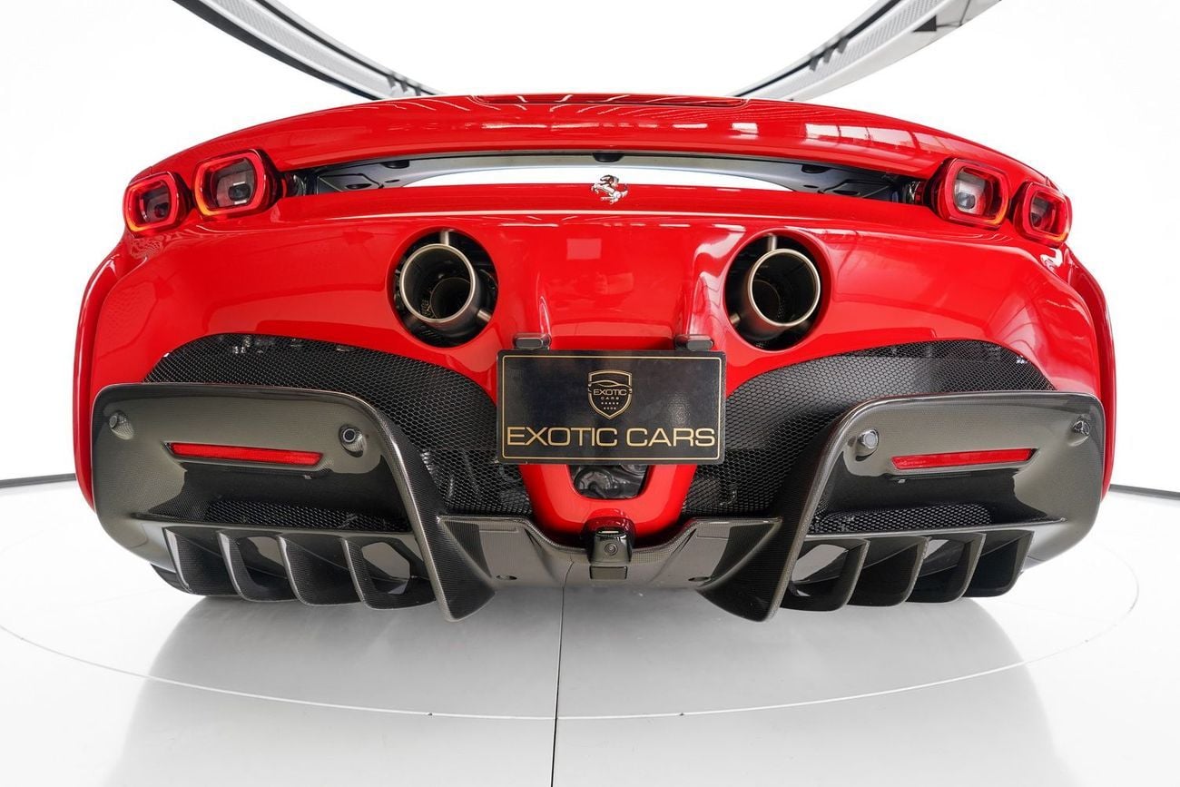 فيراري SF90 ستراديل STRADALE
