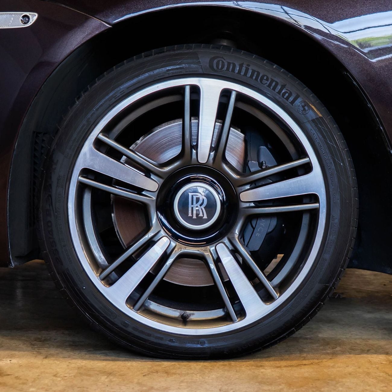 Rolls Royce Wraith STD AED 349,950 • Rolls-Royce Wraith  • 1 Year Warranty
