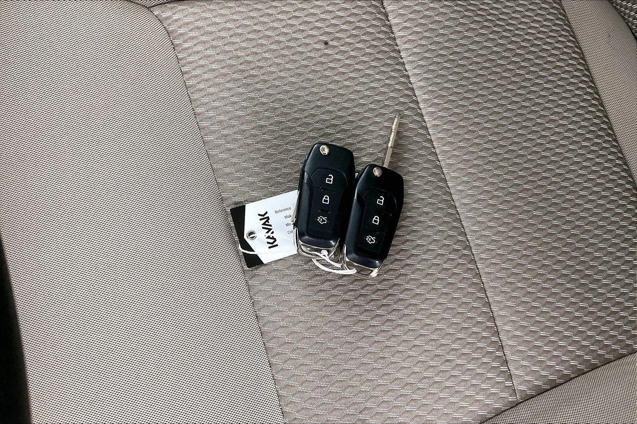فورد إكسبلورر 3.3 AUTO 4WD BASE CLTH | شامل الضمان | 0 ﺪﻔﻋﺓ ﺃﻮﻟﻯ