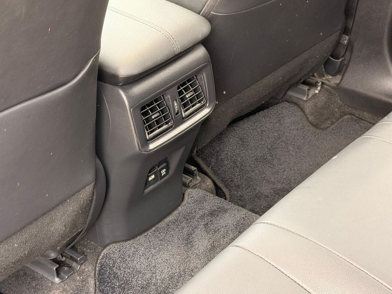 تويوتا راف ٤ Cruiser