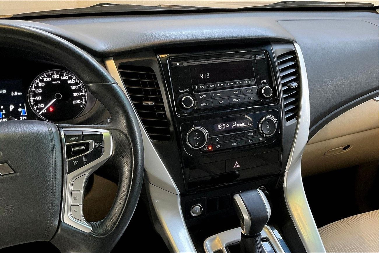 Mitsubishi Montero GLX