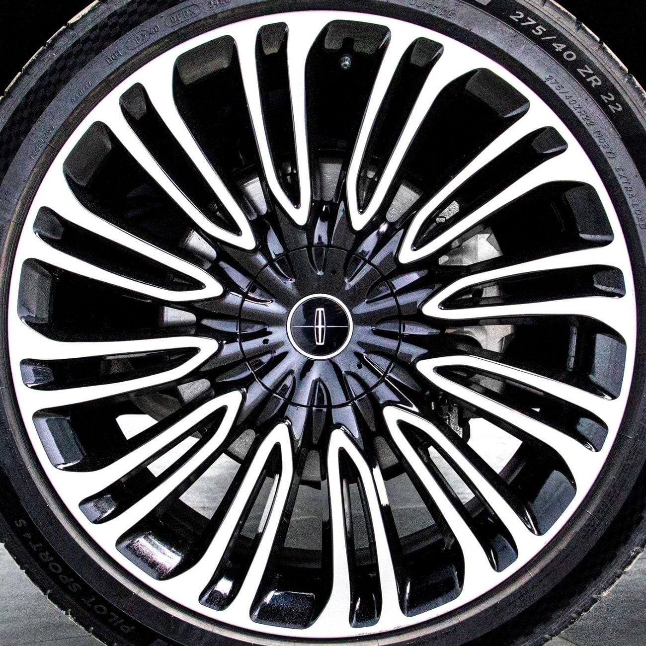 لينكولن أفياتور Presidential 3.0L