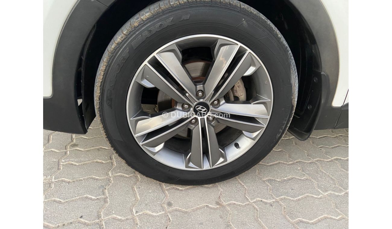 هيونداي سانتا في هونداي سنتافي