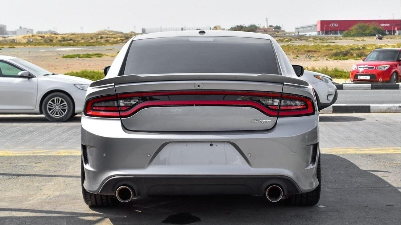 دودج تشارجر SRT8 SRT