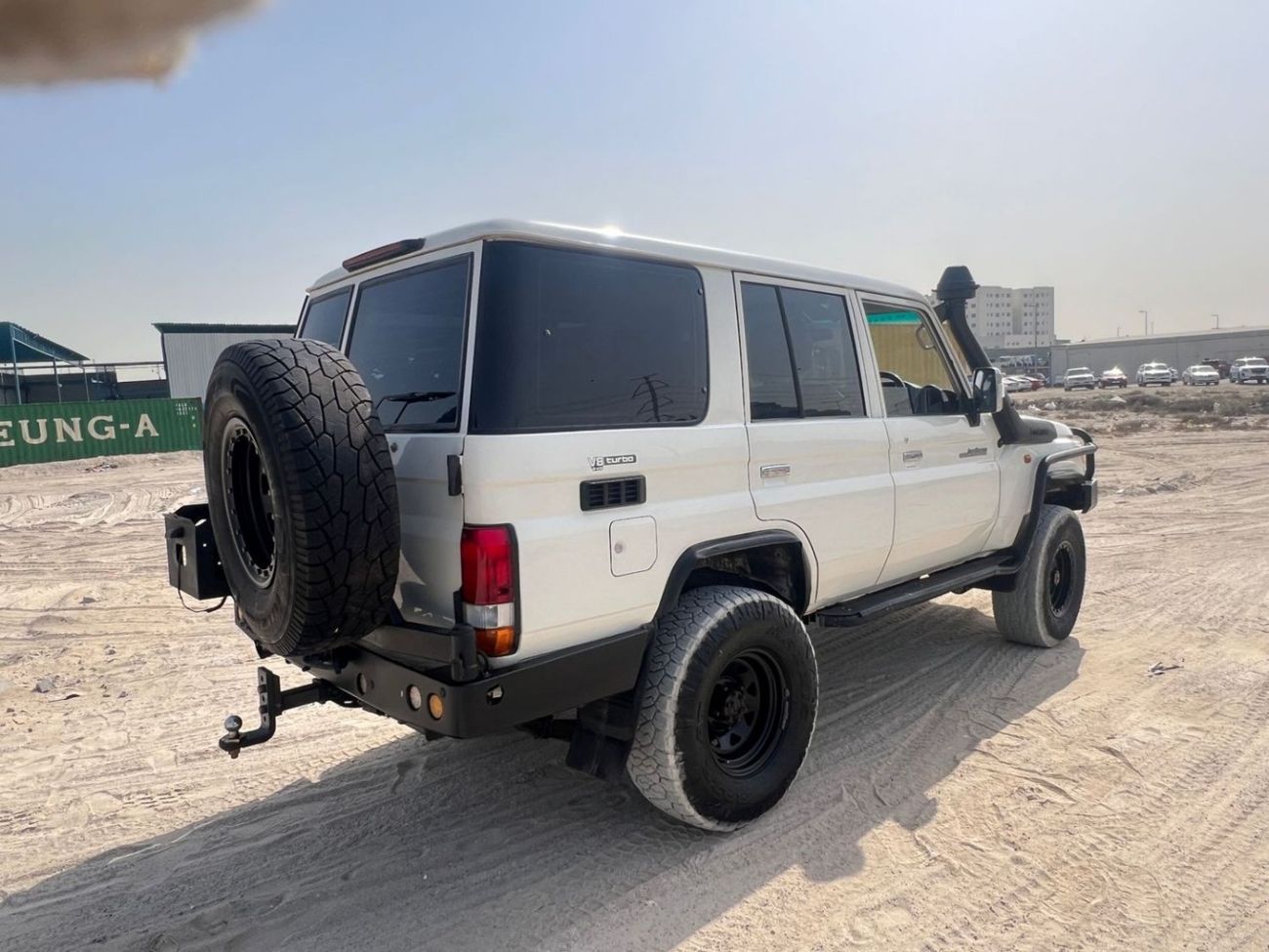 تويوتا لاند كروزر 70 DIESEL 4.5 LITER ,RIGHT HAND DRIVE ,4 DOORS