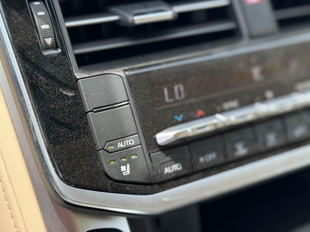 Toyota Land Cruiser GXR 3.5L