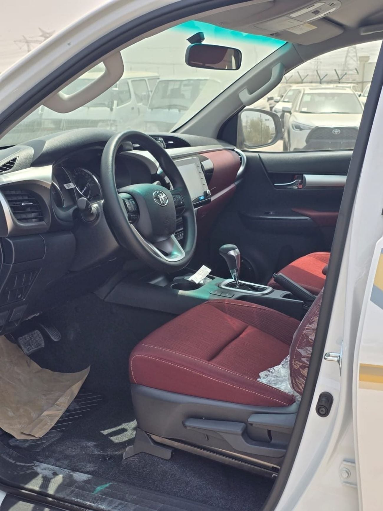 تويوتا هيلوكس SGLX Hilux • 2.4L • Diesel • Automatic • Full • With Diff Lock