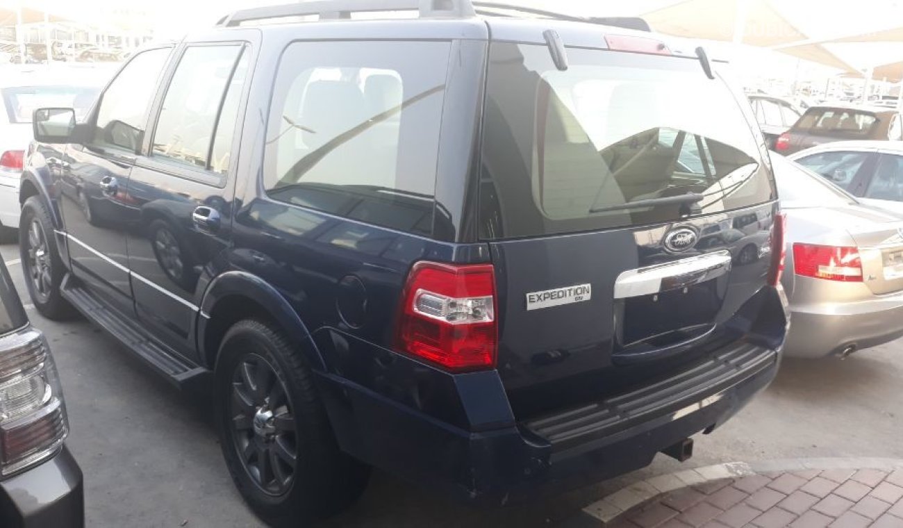 Ford Expedition 2012 Gulf Specs Full options Sunroof Leather interiors