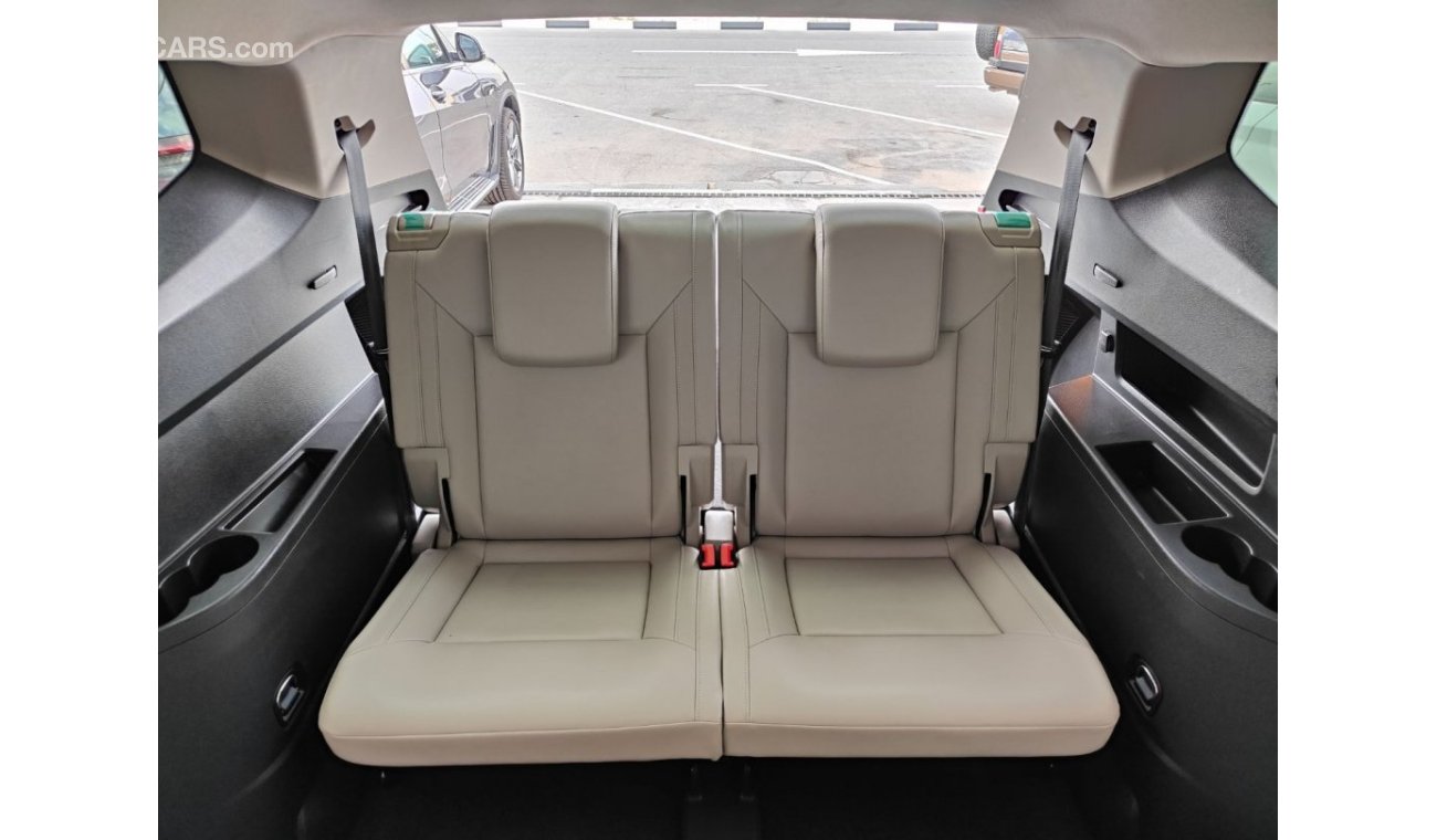 Volkswagen Teramont AED 1600 P.M | 2019 VOLKSWAGEN TERAMONT SE 4MOTION | 7 SEATS | GCC | UNDER WARRANTY