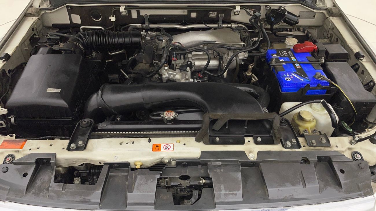 ميتسوبيشي باجيرو GLS TOP 3.5 | بدون دفعة مقدمة | اختبار القيادة في المنزل