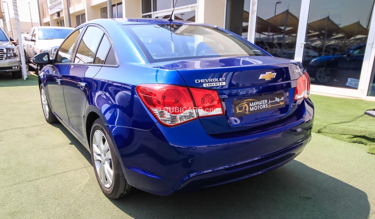 Used Chevrolet Cruze LT 1.8L GCC SPECIFICATION 2015 for sale in Dubai