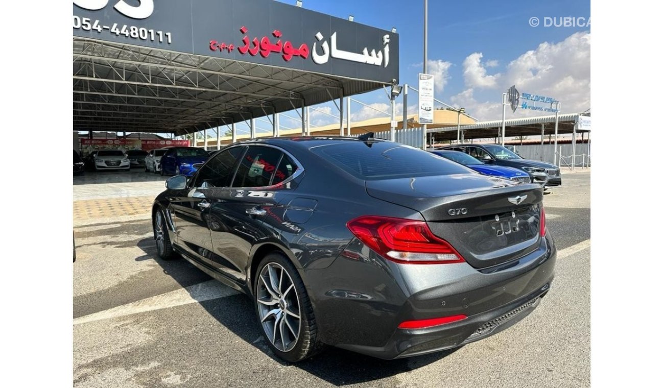 Genesis G70 Premium