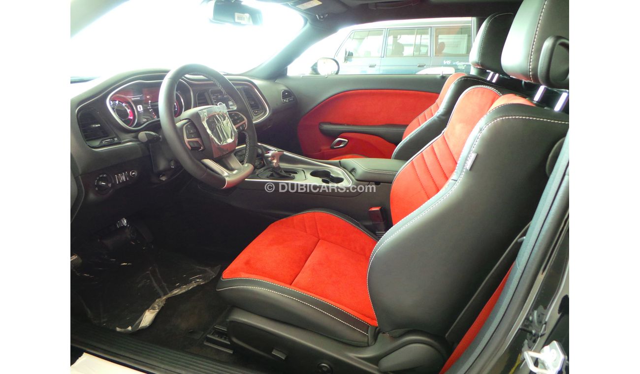 New Dodge Challenger 2015 SRT® 392 6.4Liter V8 SRT® HEMI