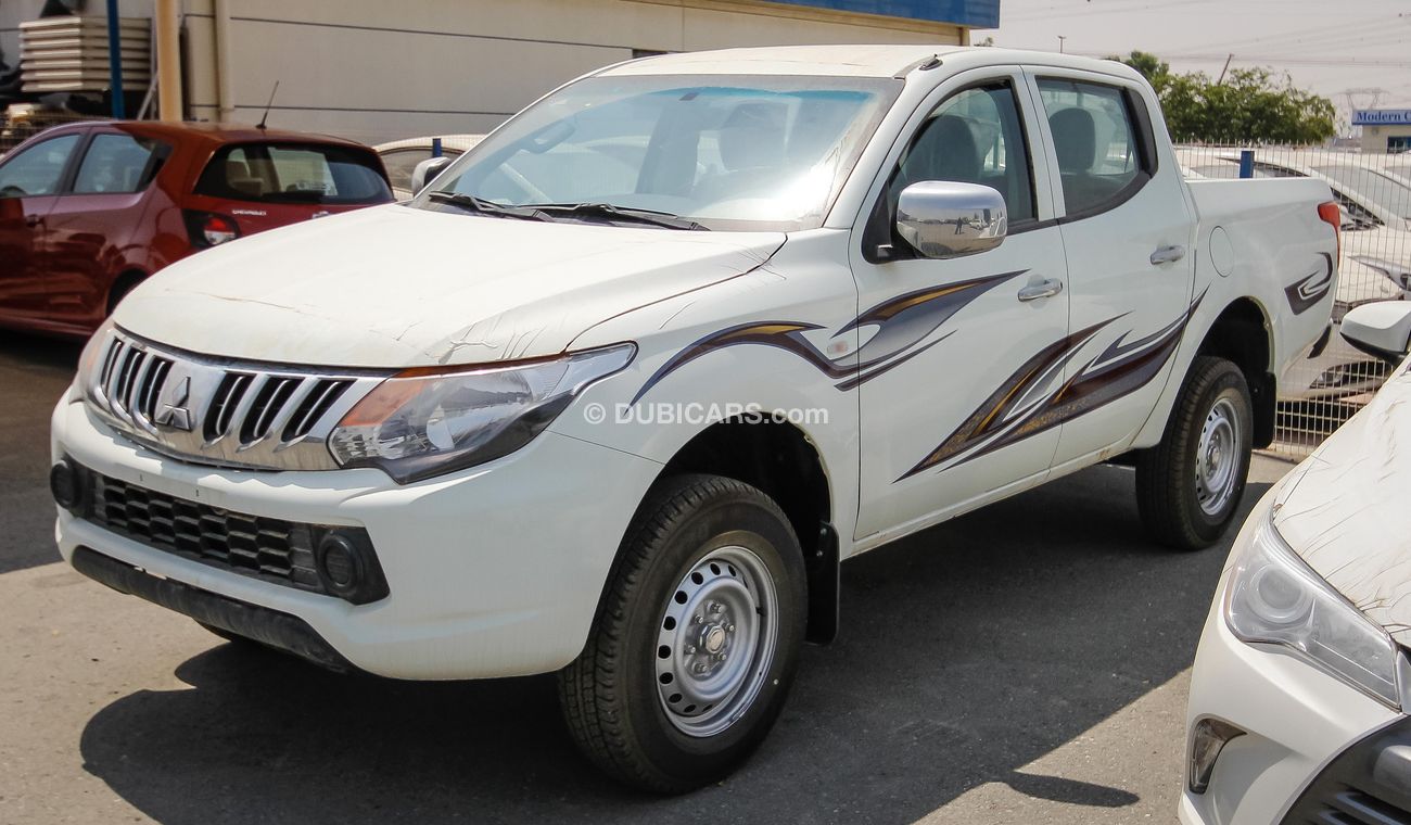 Mitsubishi L200 4x4 Petrol Engine