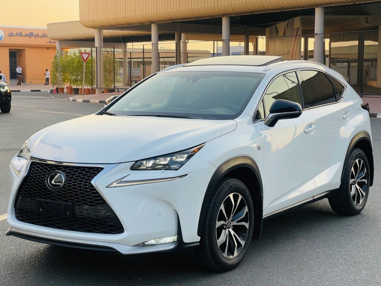 Lexus NX200t 2017 nx200t F sports
