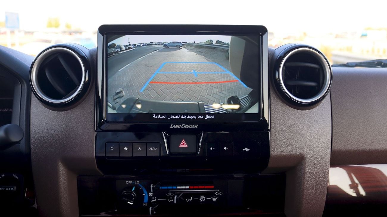 Toyota Land Cruiser 70 LC 76 | LX | 4.0L | V6 Automatic | GCC Specification