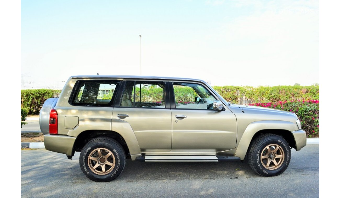 نيسان باترول سفاري GCC NISSAN PATROL SAFARI 2004 - CAR IN GOOD CONDITION - NO ACCIDENT - PRICE NEGOTIABLE