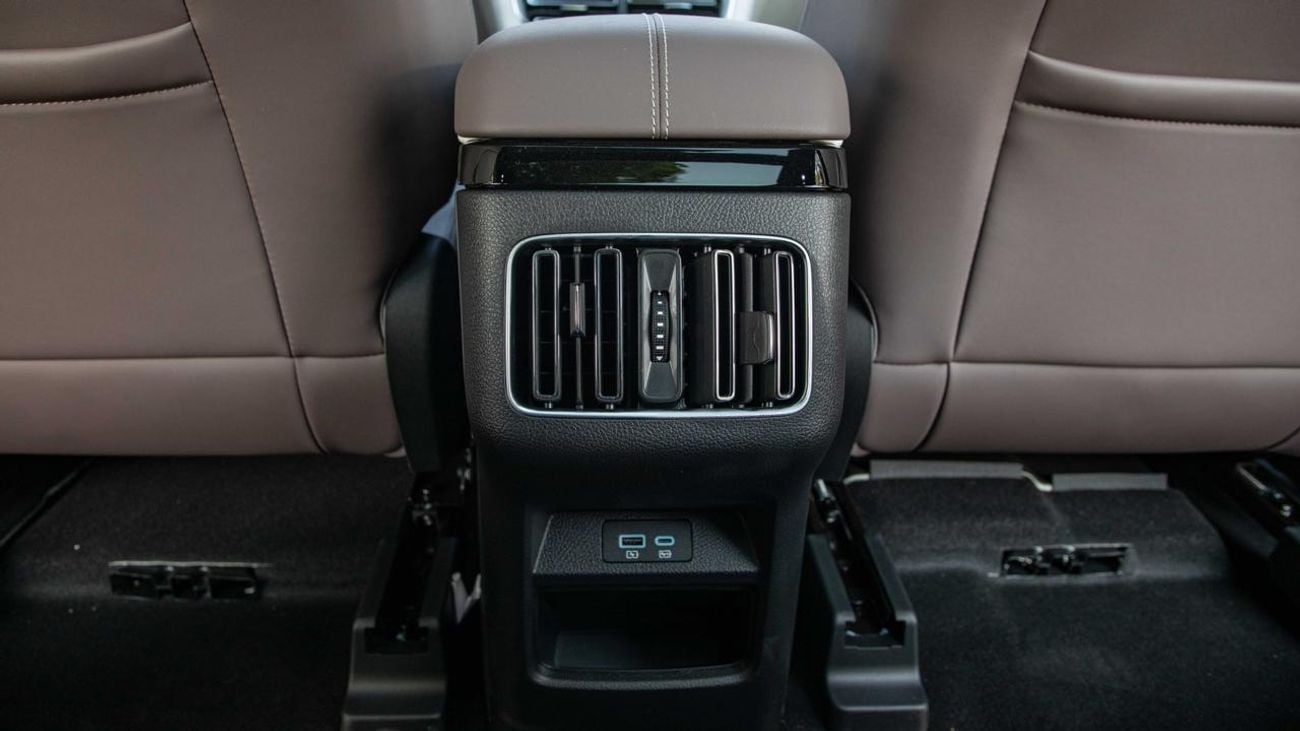 BYD Song Plus BYD Song Plus 160Km Hybrid 2025Model 1.5L petrol Engine Colour smoky Gray interior Beige push start