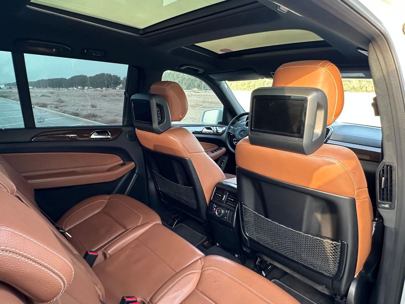 Mercedes-Benz GLS 400 MERCEDES GLS-400 2019 GCC // ORGINAL PAINT // ACCIDENT FREE // PERFECT CONDITION