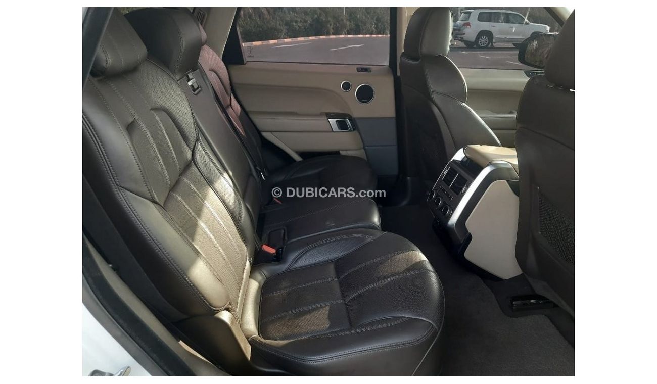 Land Rover Range Rover Sport RANGE ROVER SPORT 2015 GCC very clean car accident free full