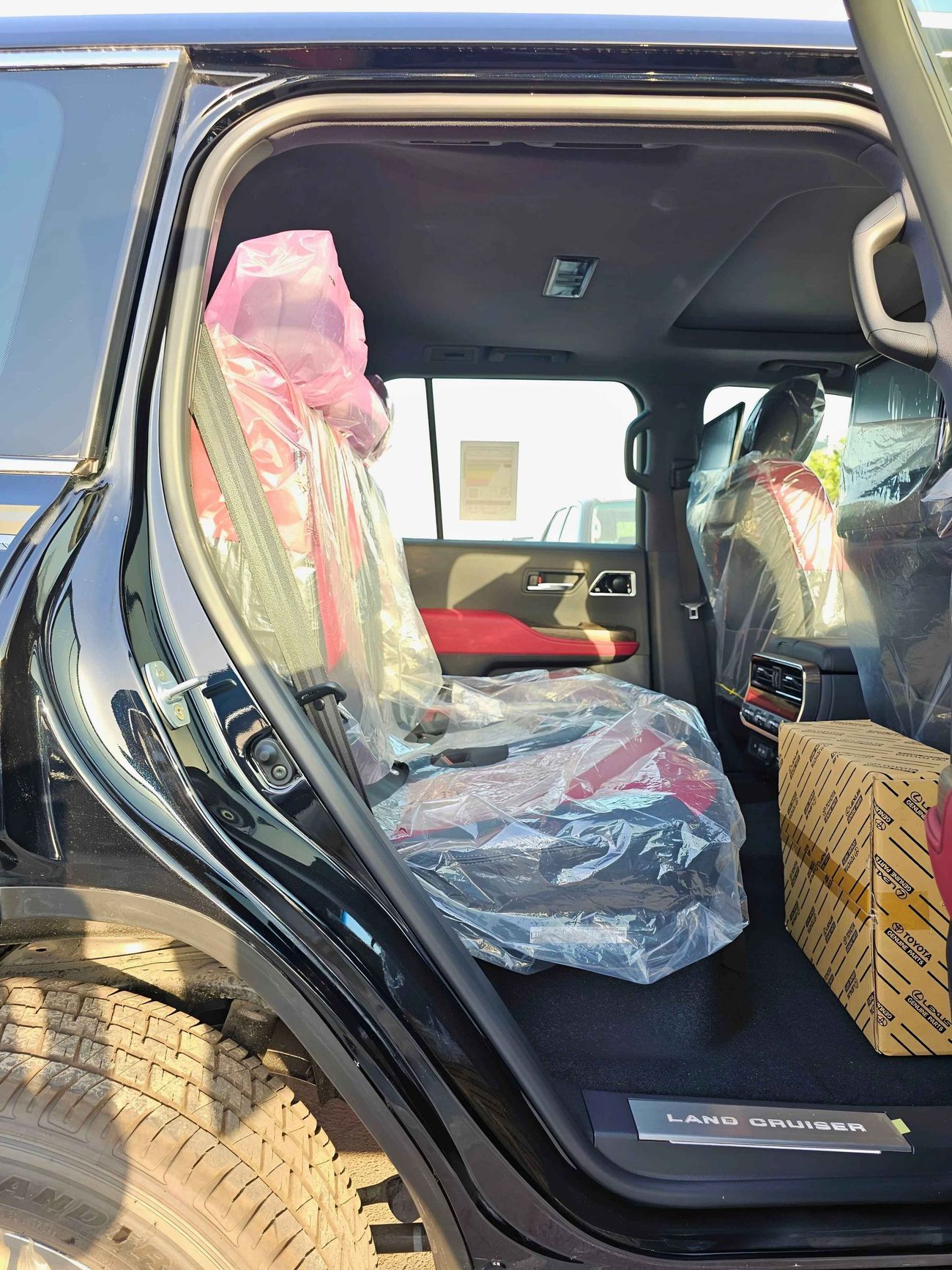 Toyota Land Cruiser LC300 VXR-Z / 3.3L V6 DIESEL HUD BIG DVD JBL EXCLUSIVE / HEADUP (CODE # VXR-Z)