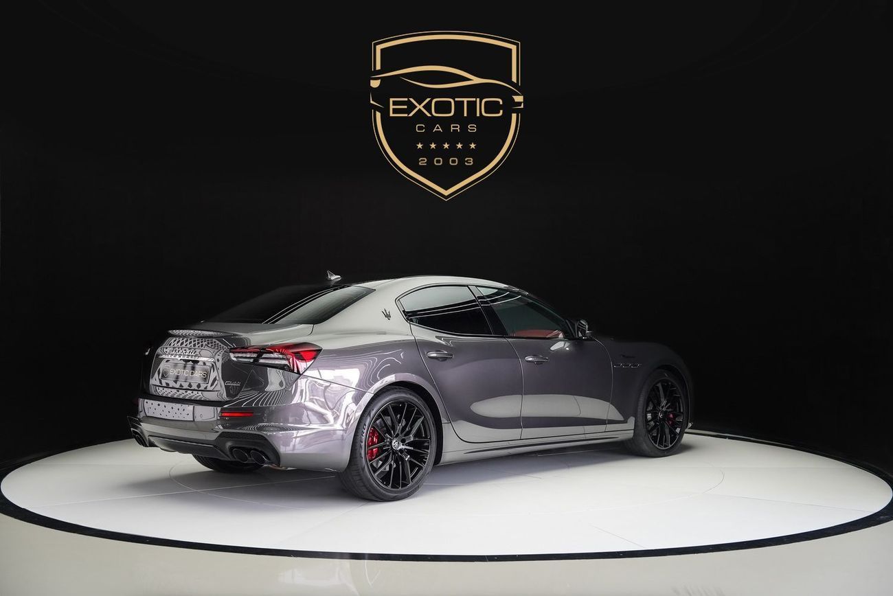 مازيراتي جيبلي Std 3.0L